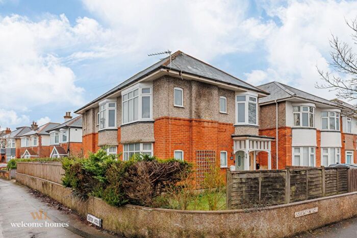 4 Bedroom Flat For Sale In Corhampton Road, Iford, BH6