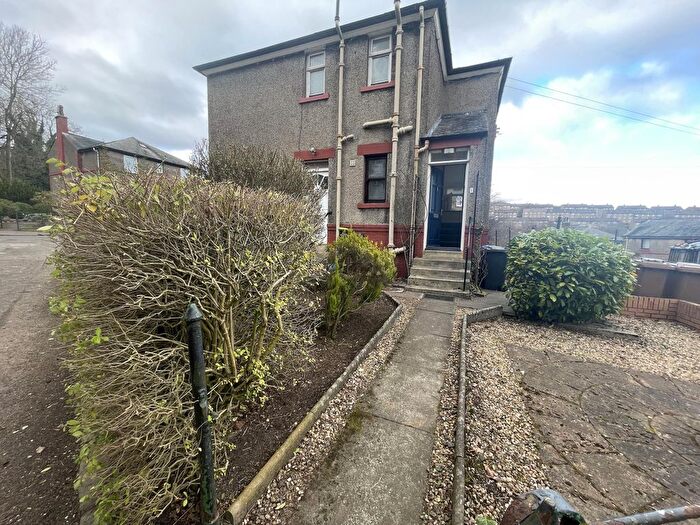 2 Bedroom Flat To Rent In Elm Street, Dundee, DD2