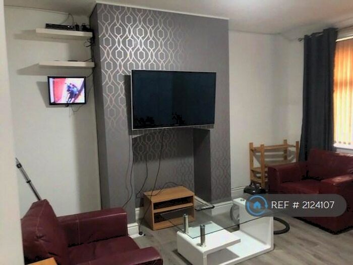 5 Bedroom Terraced House To Rent In Claremont Road, Manchester, M14