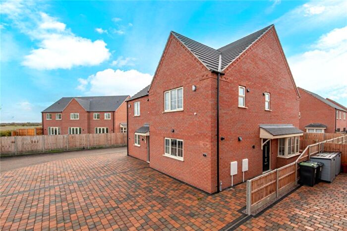 3 Bedroom Semi Detached House For Sale In Lincoln Road, Ruskington, Sleaford, Lincolnshire, NG34