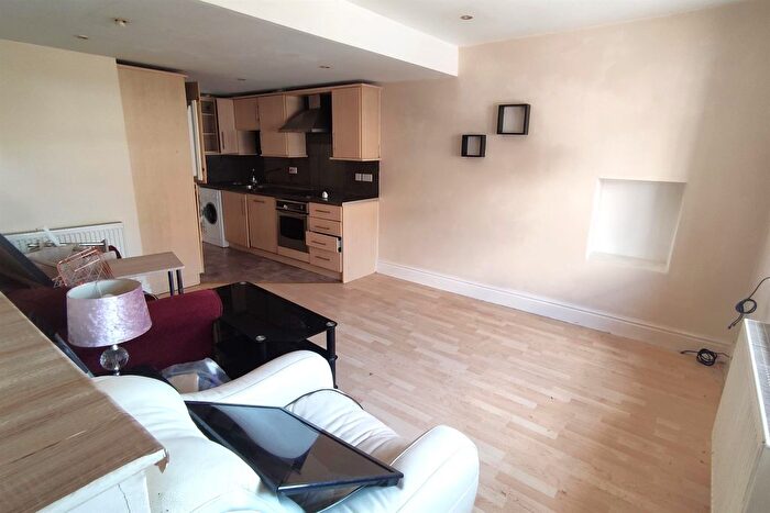 2 Bedroom End Terrace House For Sale In Town Street, Yeadon, Leeds, LS19
