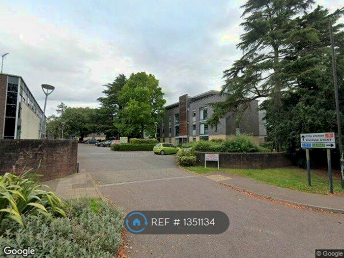 1 Bedroom Flat To Rent In Scholars Court, St. Albans, AL1