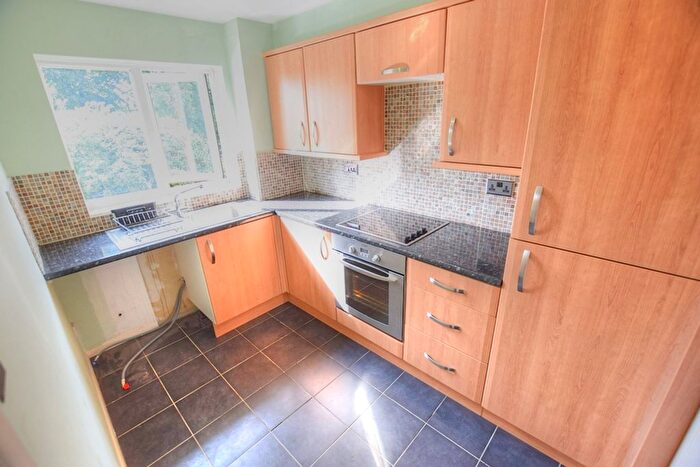 1 Bedroom Flat To Rent In Blacksmiths Close, Romford, RM6
