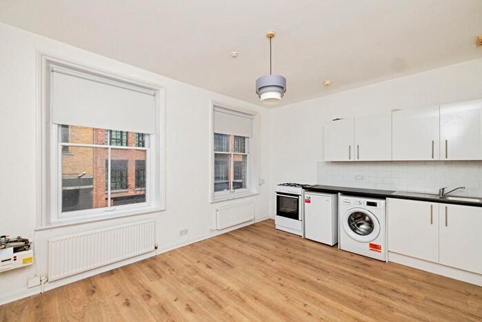 1 Bedroom Apartment To Rent In Scrutton Street, Shoreditch, London, EC2A