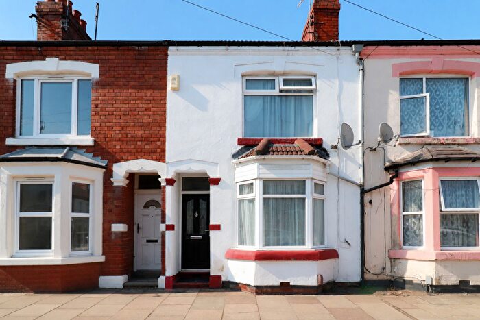 2 Bedroom Terraced House For Sale In Euston Road, Northampton, NN4