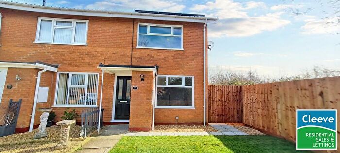 2 Bedroom End Of Terrace House To Rent In Kempton Grove, Cheltenham, GL51