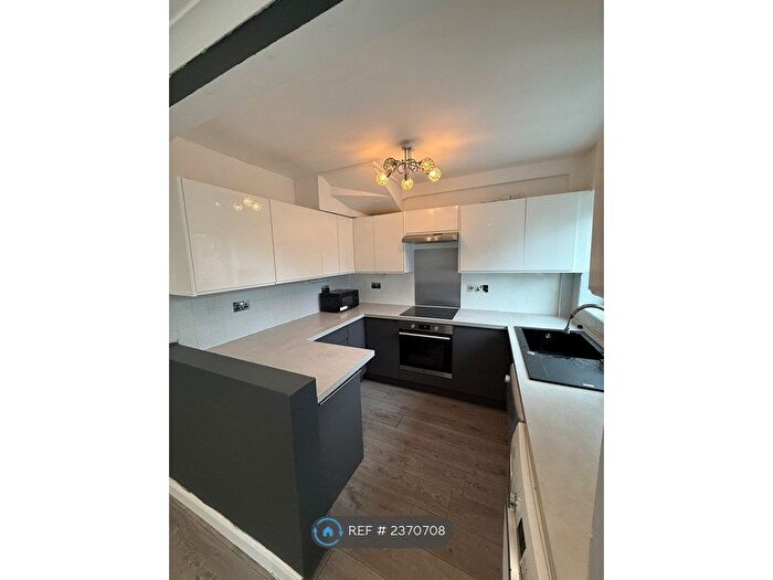 5 Bedroom Terraced House To Rent In Sundale Avenue, South Croydon, CR2