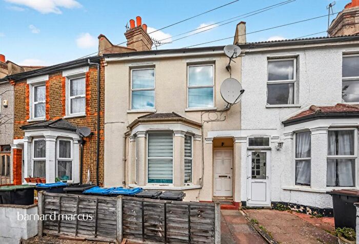 3 Bedroom Terraced House For Sale In Fairholme Road, Croydon, CR0