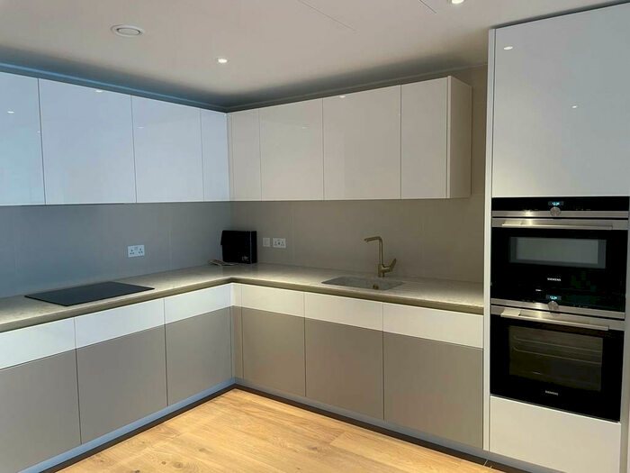 2 Bedroom Flat To Rent In Battersea Roof Gardens, Electric Boulevard, London, SW11