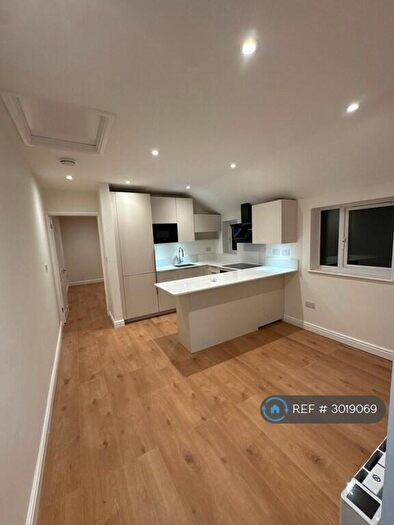 1 Bedroom Flat To Rent In Sutton Road, St Albans, AL1