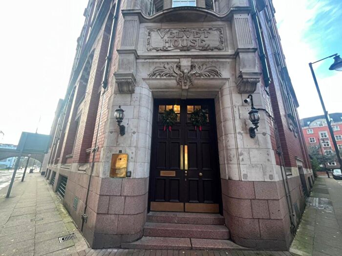 2 Bedroom Apartment To Rent In Sackville Street, Velvet House, M1