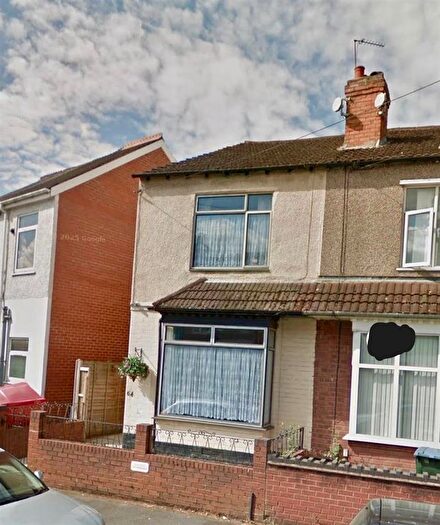 3 Bedroom End Terrace House To Rent In Brays Lane, Coventry, CV2