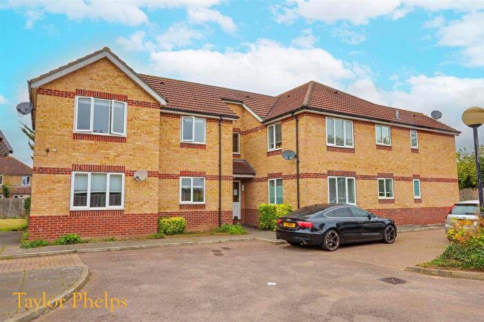 2 Bedroom Apartment To Rent In Carleton Road, Cheshunt, EN8