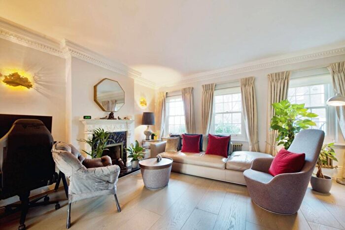 3 Bedroom House For Sale In Squires Mount, Hampstead, London, NW3