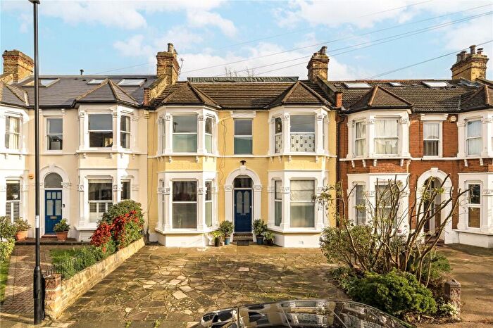 3 Bedroom House For Sale In Broadfield Road, Catford, SE6