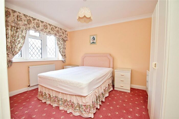 3 Bedroom Bungalow For Sale In Burnbake Road, Verwood, Dorset, BH31