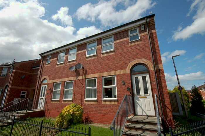 3 Bedroom Semi-Detached House To Rent In St Clair Street, Crewe, CW2