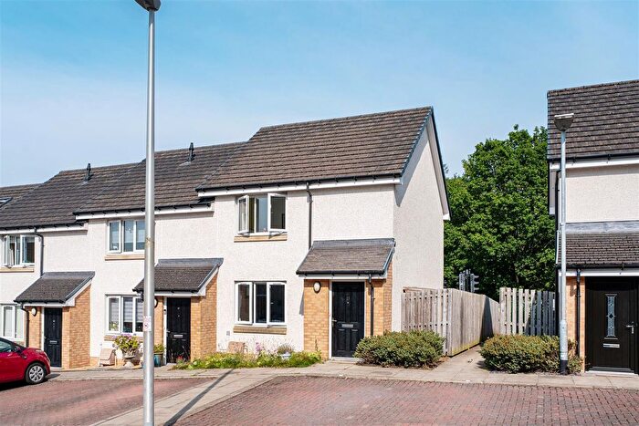 3 Bedroom End Of Terrace House For Sale In Balvenie Drive, Cambuslang, Glasgow, G72