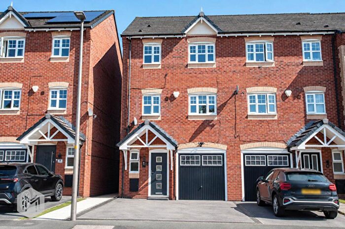 4 Bedroom Terraced House For Sale In Blakemore Park, Atherton, M46