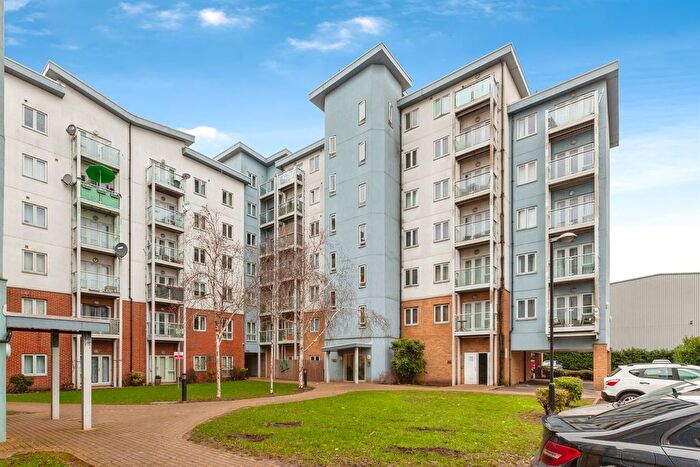 1 Bedroom Flat For Sale In Mill Street, Slough, SL2