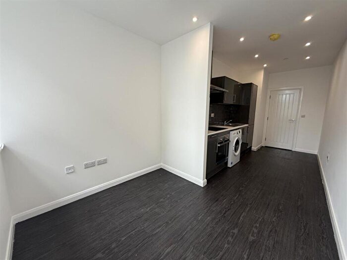 1 Bedroom Apartment To Rent In Spectrum House, East Parade, Bradford, BD1