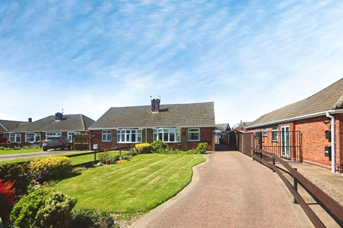 2 Bedroom Semi-detached Bungalow For Sale In Bluestone Lane, Immingham, DN40
