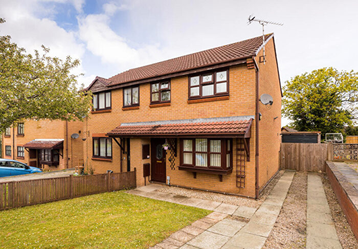 3 Bedroom Semi-Detached House For Sale In Beaumaris Road, Deeside, CH5