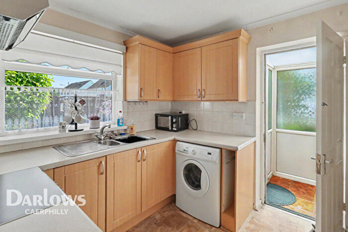 3 Bedroom Semi Detached House For Sale In Ffos Close, Treharris, CF46