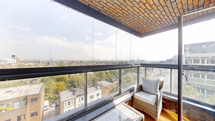 2 Bedroom Flat To Rent In Upper Richmond Road, Putney, London, SW15