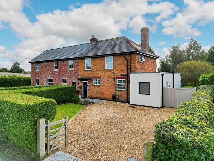 3 Bedroom Semi-Detached House For Sale In Red Delph Lane, Rainford, St Helens, WA11