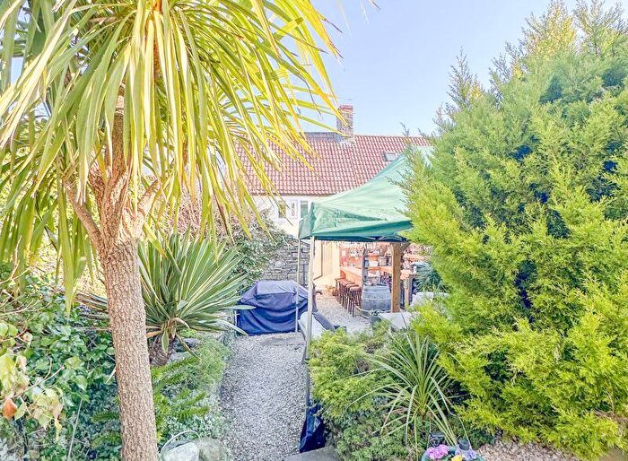 3 Bedroom Cottage For Sale In Charlton Road, Shepton Mallet, BA4