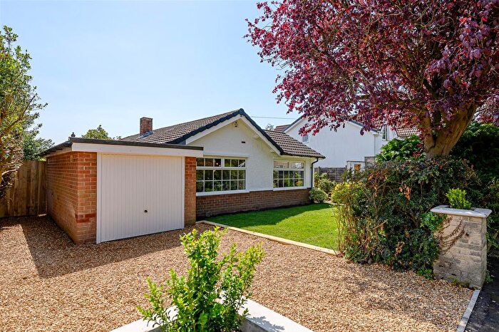 3 Bedroom Detached Bungalow For Sale In Montague Walk, Upper Poppleton, York, YO26