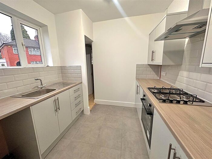 2 Bedroom End Terrace House To Rent In Banners Street, Halesowen, B63