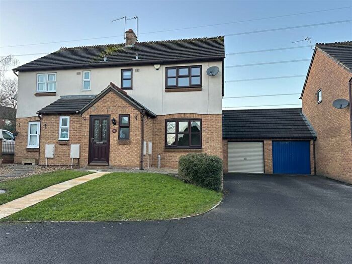 3 Bedroom Semi-Detached House To Rent In Hollybush Close, Chippenham, SN14