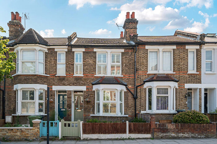 3 Bedroom House For Sale In Pascoe Road, Lewisham, London, SE13