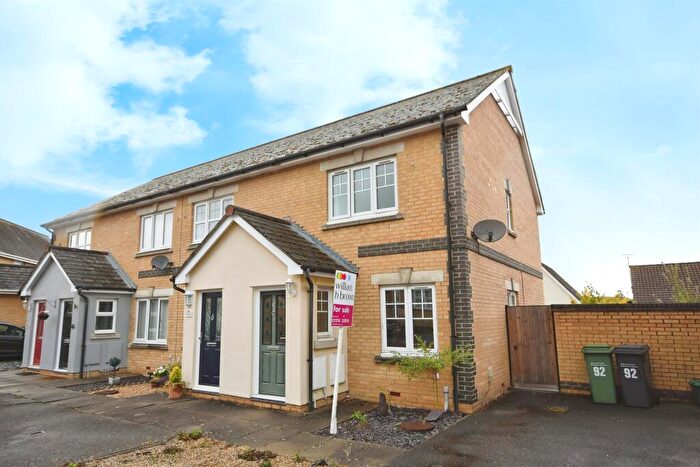 2 Bedroom End Of Terrace House For Sale In Tortoiseshell Way, Braintree, CM7