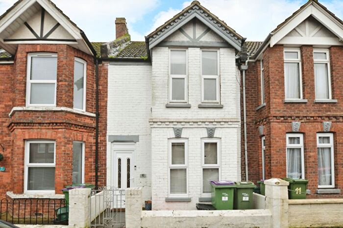 3 Bedroom Terraced House For Sale In Oaks Road, Folkestone, Kent, CT20
