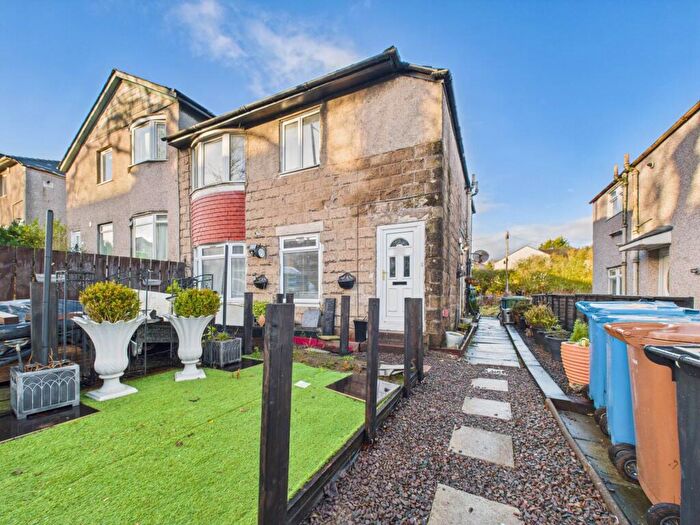 3 Bedroom Flat For Sale In Croftfoot Road, Croftfoot, G44