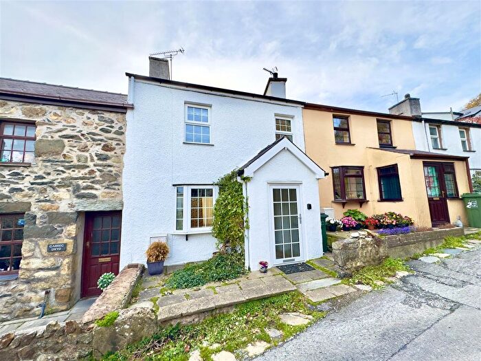 2 Bedroom Terraced House For Sale In Baptist Square, Pwllheli, LL53