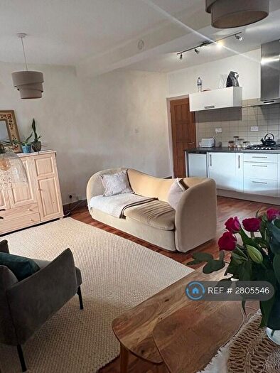 2 Bedroom Flat To Rent In Queens Park, London, NW6