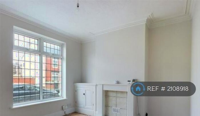 2 Bedroom Terraced House To Rent In Dawson Street, Stockport, SK1
