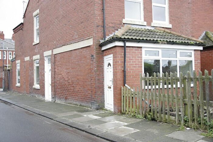 2 Bedroom Flat To Rent In Delaval Street, Blyth, NE24