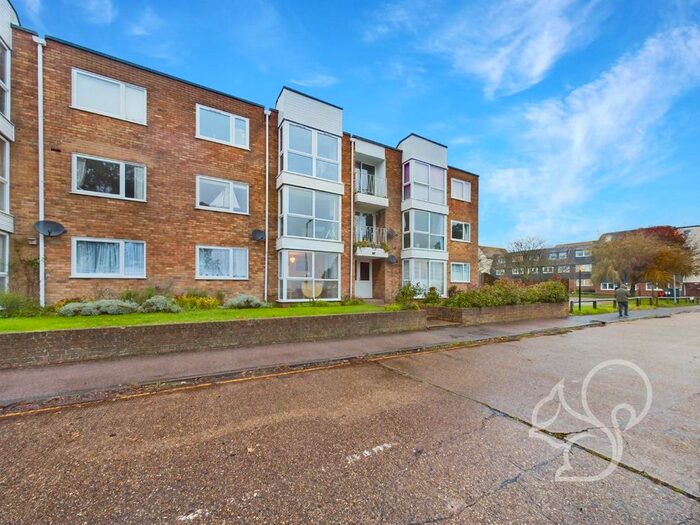 2 Bedroom Flat To Rent In Victoria Esplanade, West Mersea, Colchester, CO5