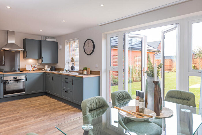 4 Bedroom Detached House For Sale In Station Road, DN36