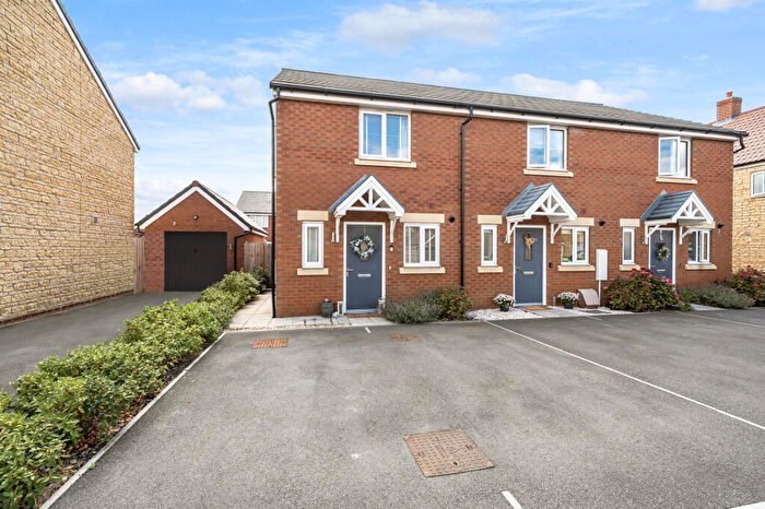 2 Bedroom End Of Terrace House For Sale In Magdalene Close, South Marston, SN3