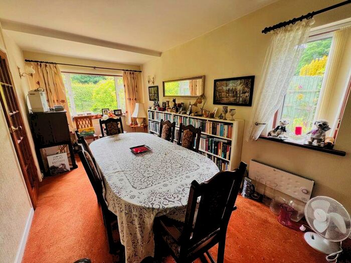 3 Bedroom Detached House For Sale In Gardden View, Ruabon, Wrexham, LL14