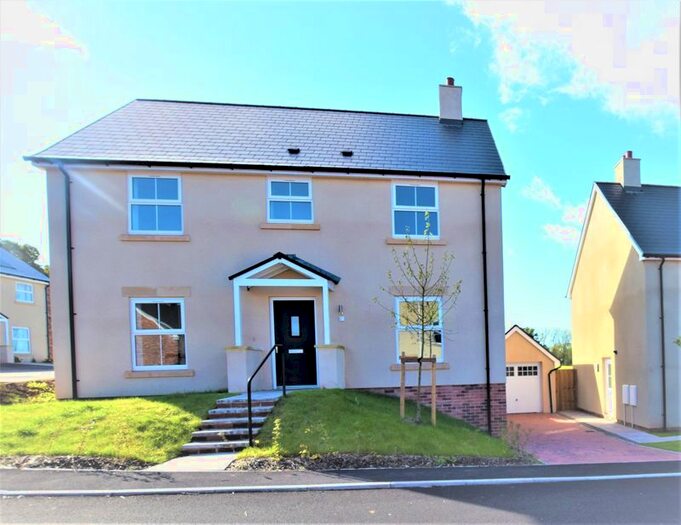 4 Bedroom Detached House For Sale In Alders Drive, Dingestow, Monmouth NP25