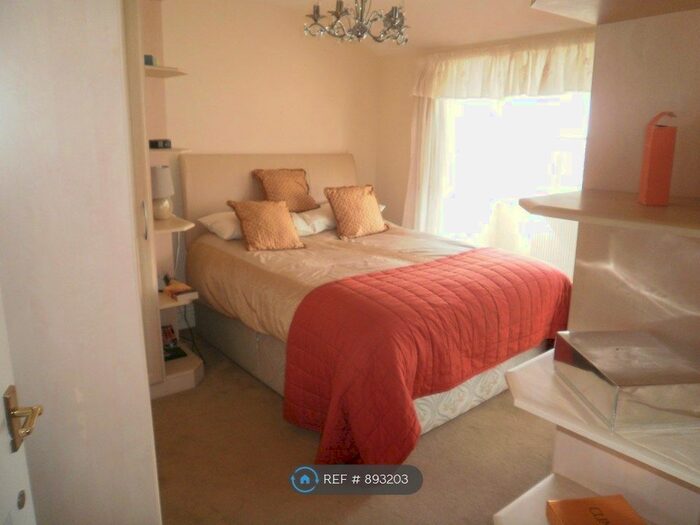 4 Bedroom Terraced House To Rent In Simmons Drive, Quinton, Birmingham, B32