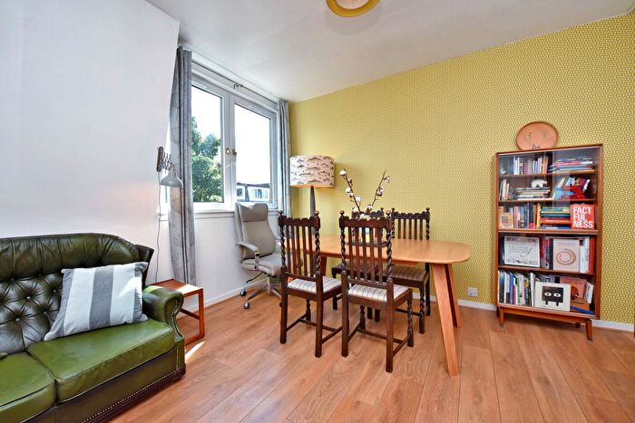 2 Bedroom Flat For Sale In Richmond Terrace, Rosemount, Aberdeen, AB25