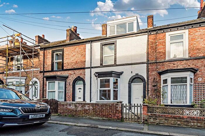 4 Bedroom Terraced House For Sale In Elgin Street, Whitby, YO21